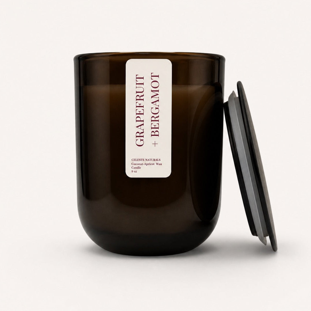 CELESTE NATURALS GRAPEFRUIT+BERGAMOT Candle with lid leaning